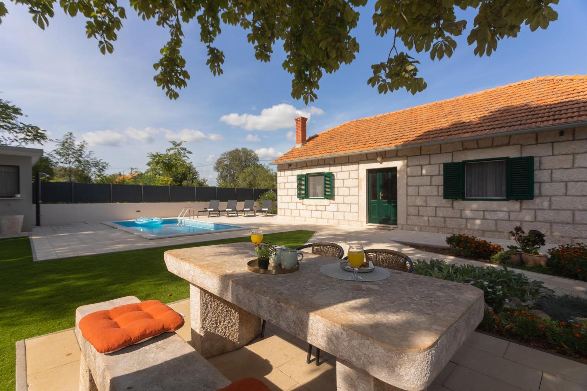 Experience Village Life - Jokini Dvori With Private Pool Pakovo Selo Екстериор снимка